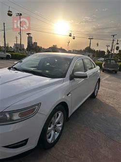Ford Taurus